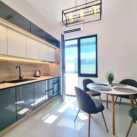Bright & Modern Luxury Family Apartament Burgas